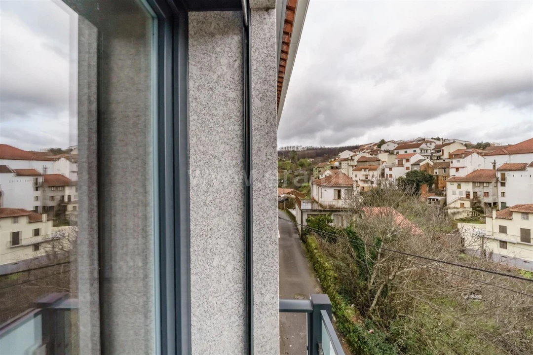 Moradia T2 para Venda em Casegas e Ourondo Foto 14