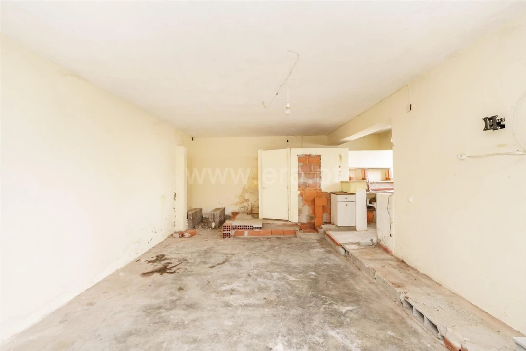 Garagem para Venda em Belmonte e Colmeal da Torre Foto 3