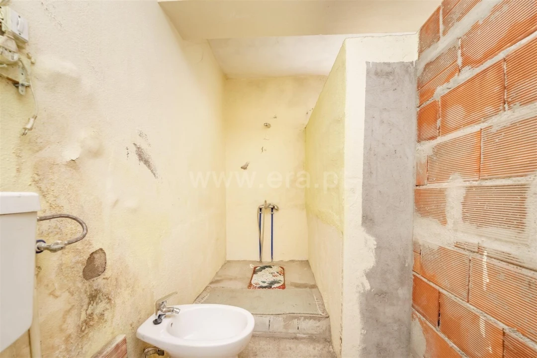 Garagem para Venda em Belmonte e Colmeal da Torre Foto 10