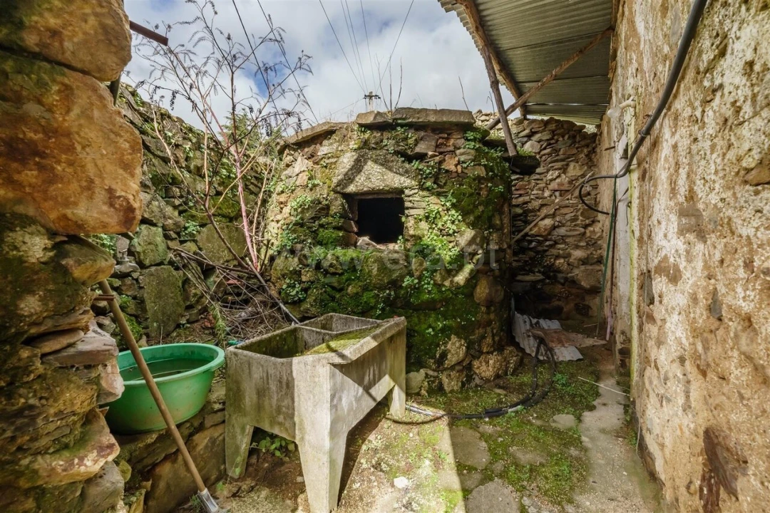 Moradia T2 para Venda em Teixoso e Sarzedo Foto 5