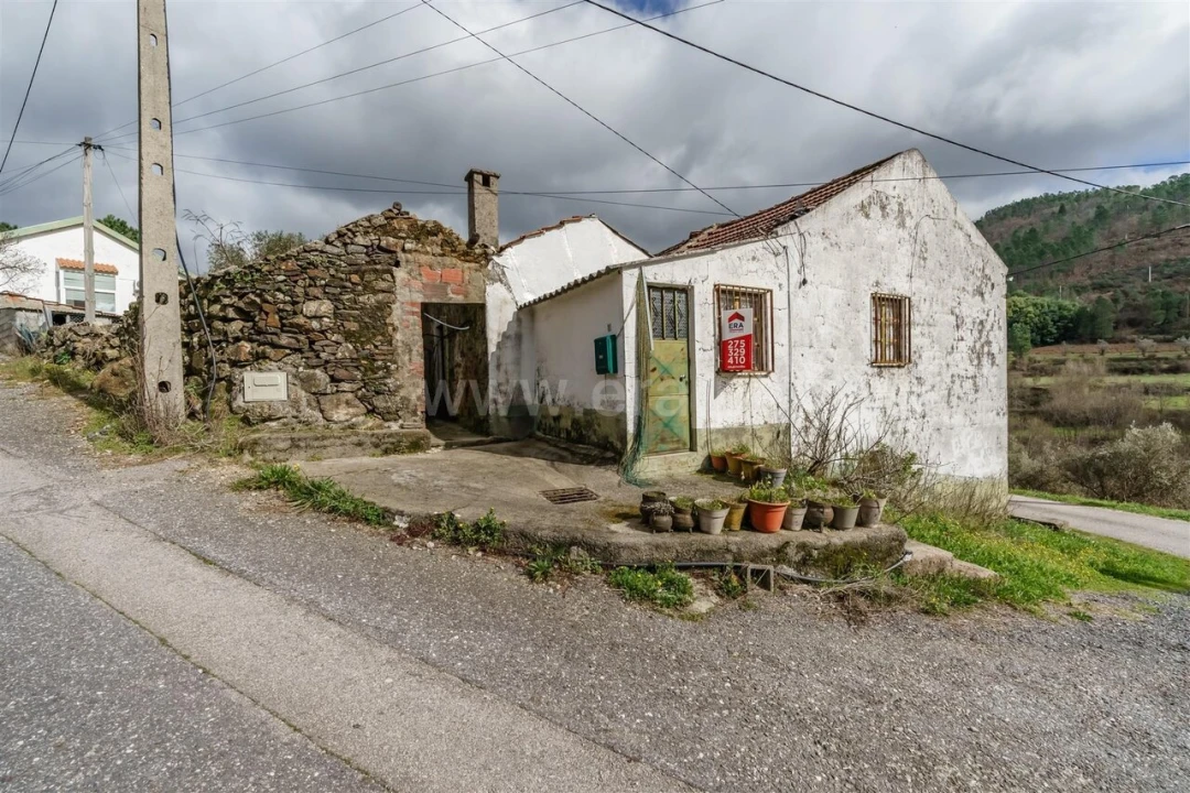 Moradia T2 para Venda em Teixoso e Sarzedo Foto 4