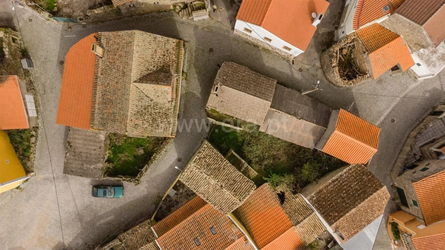 Moradia T4 para Venda em Castelo Mendo, Ade, Monteperobolso e Mesquitela Foto 16