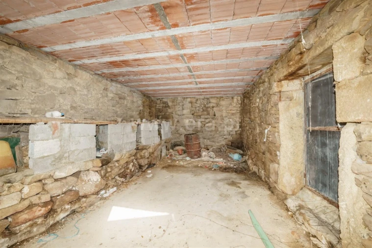 Moradia T4 para Venda em Castelo Mendo, Ade, Monteperobolso e Mesquitela Foto 14