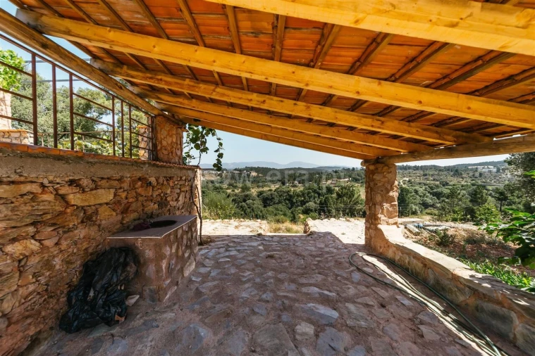 Quinta T0 para Venda em Casegas e Ourondo Foto 8