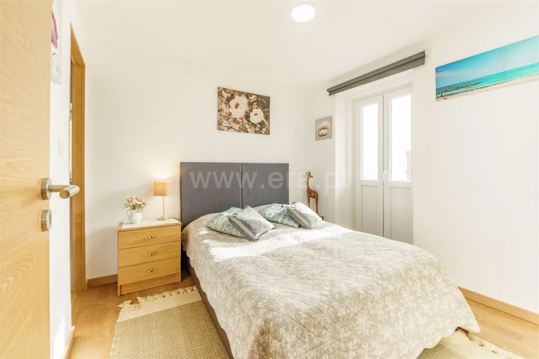 Apartamento T1 para Venda em Covilhã e Canhoso Foto 11