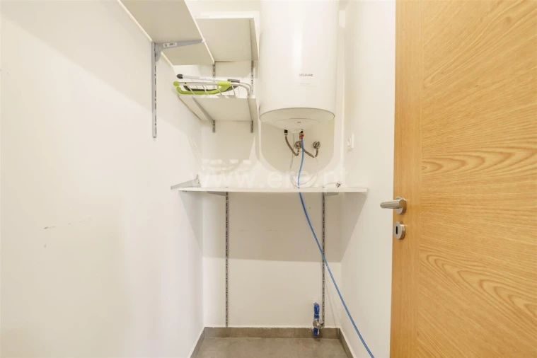 Apartamento T1 para Venda em Covilhã e Canhoso Foto 7
