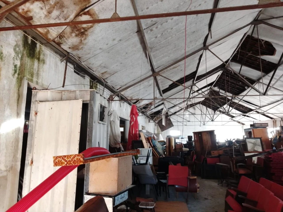 Armazém para Venda em Covilhã e Canhoso Foto 12