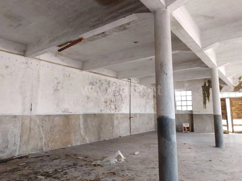 Armazém para Venda em Covilhã e Canhoso Foto 2