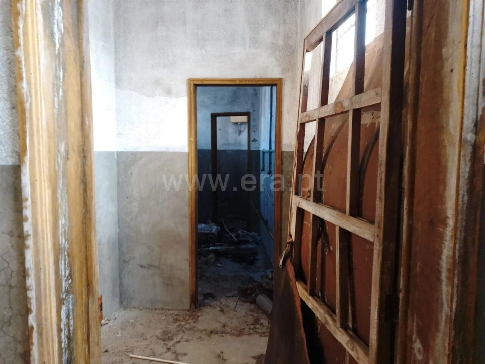 Armazém para Venda em Covilhã e Canhoso Foto 6