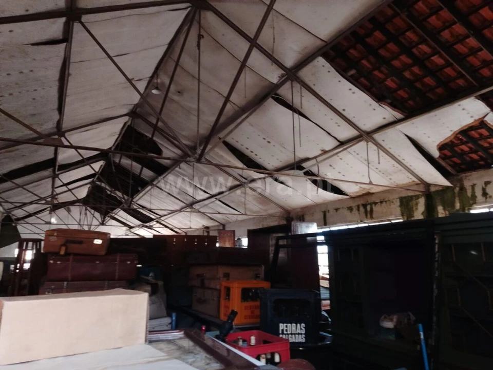 Armazém para Venda em Covilhã e Canhoso Foto 13