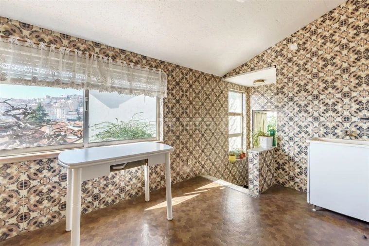 Moradia T4 para Venda em Covilhã e Canhoso Foto 14