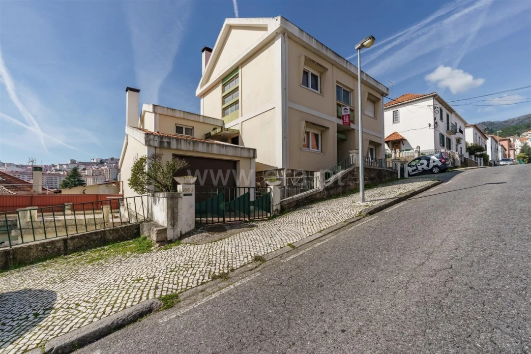 Moradia T4 para Venda em Covilhã e Canhoso Foto 1