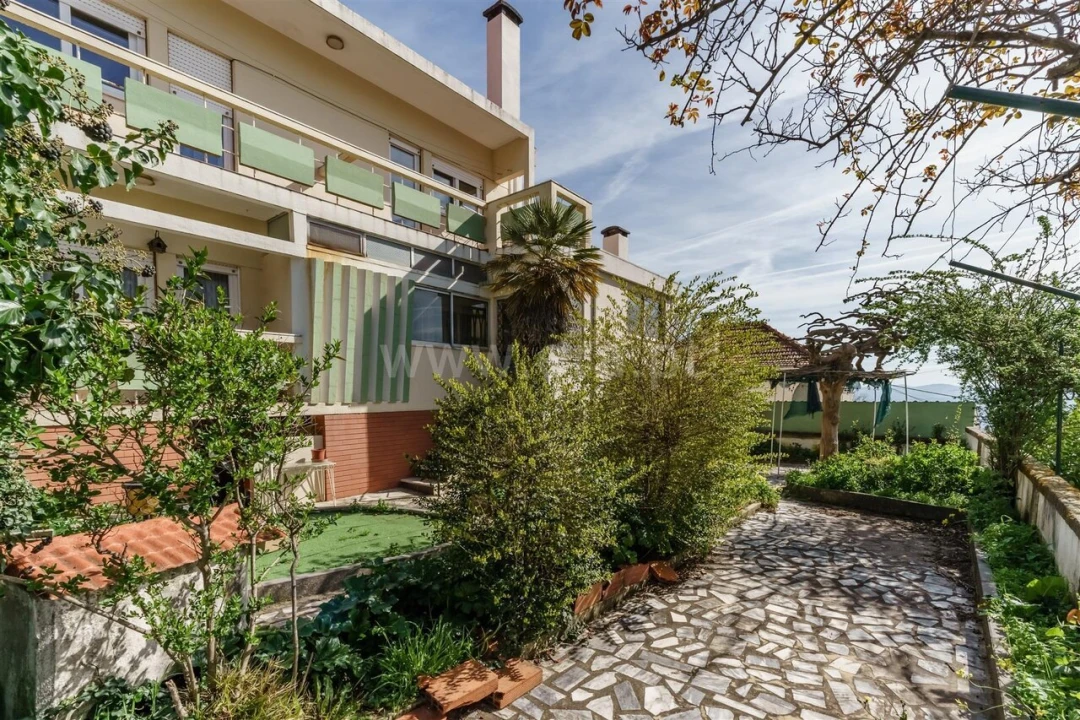 Moradia T4 para Venda em Covilhã e Canhoso Foto 5