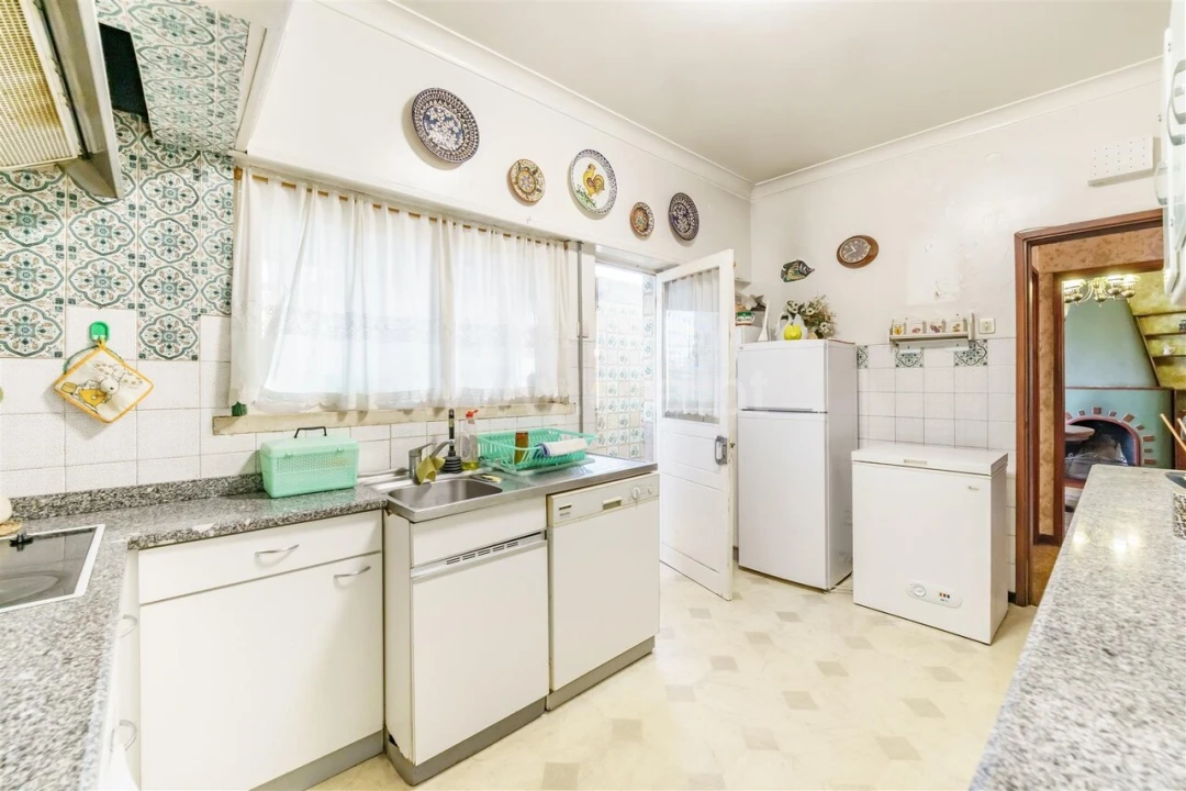 Moradia T4 para Venda em Covilhã e Canhoso Foto 10