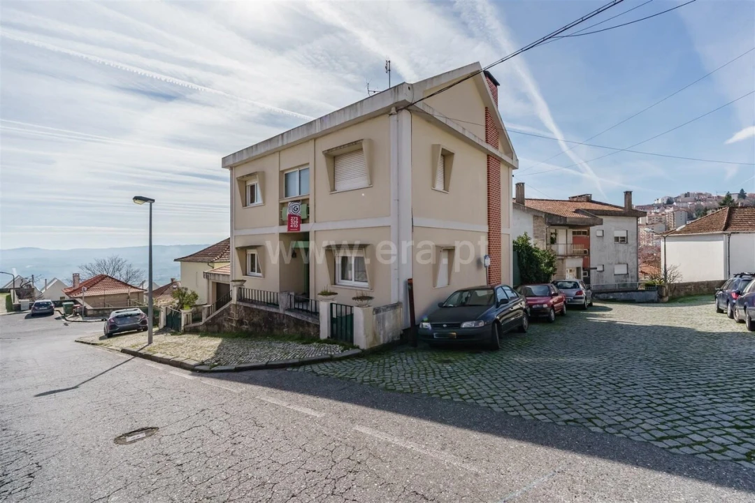 Moradia T4 para Venda em Covilhã e Canhoso Foto 2