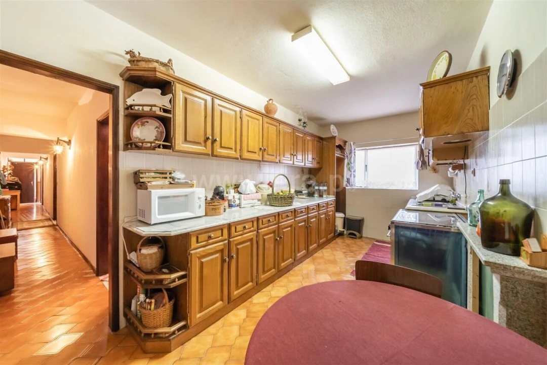 Moradia T4 para Venda em Barco e Coutada Foto 8