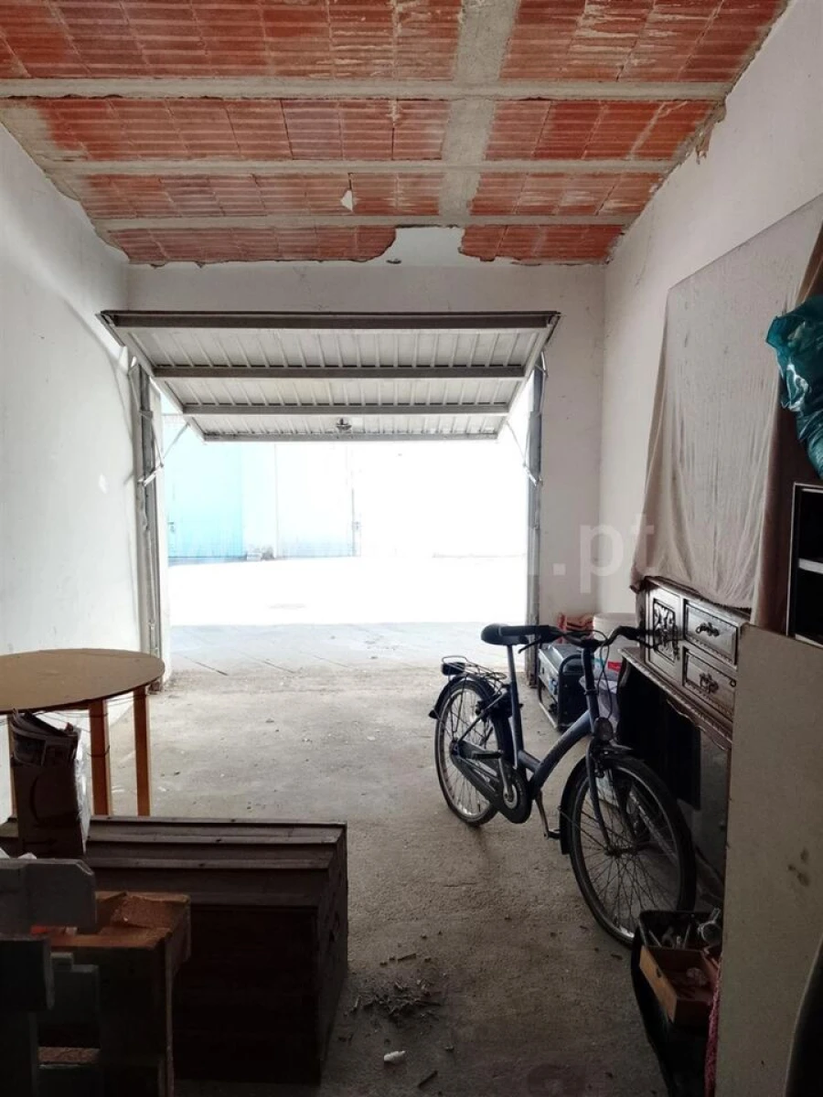 Garagem para Venda em Covilhã e Canhoso Foto 3