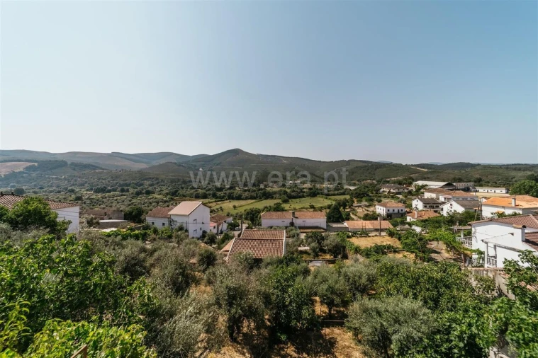 Moradia T3 para Venda em Barco e Coutada Foto 10