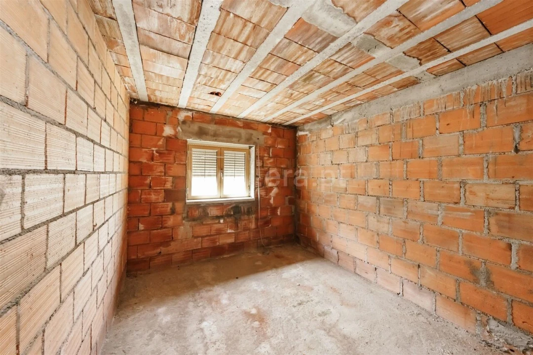 Moradia T3 para Venda em Barco e Coutada Foto 8