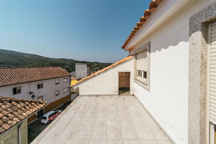 Moradia T3 para Venda em Barco e Coutada Foto 16
