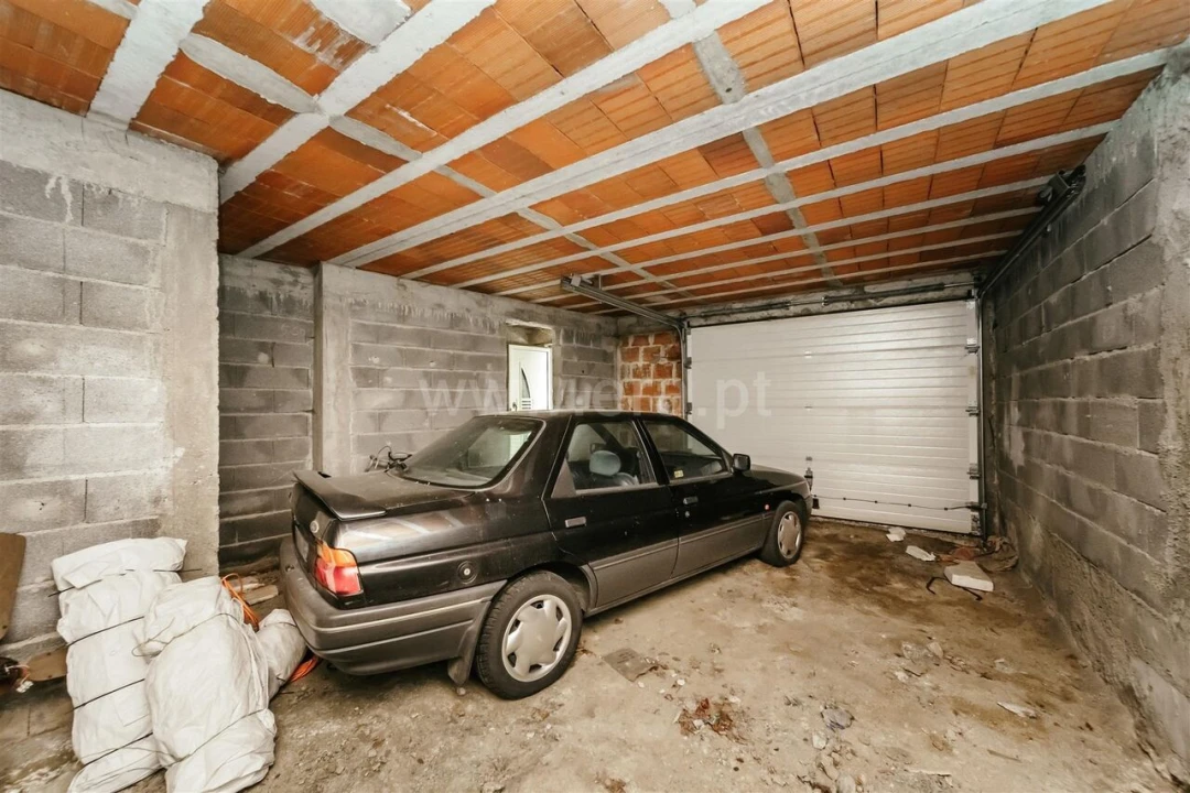 Moradia T3 para Venda em Barco e Coutada Foto 2