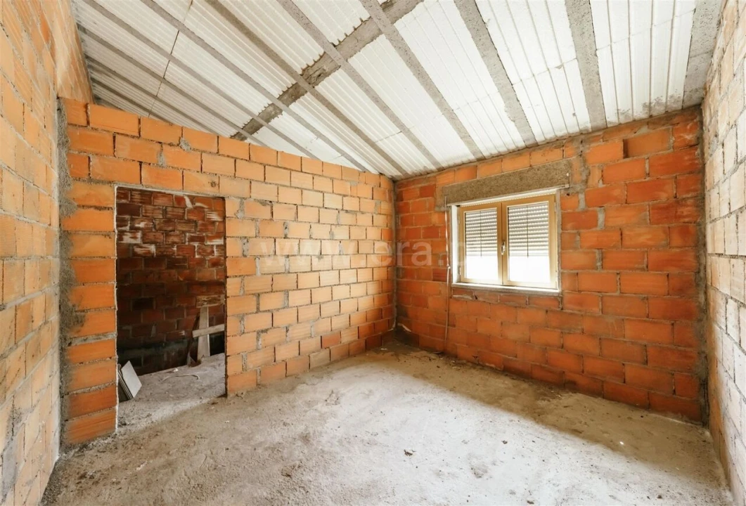 Moradia T3 para Venda em Barco e Coutada Foto 13