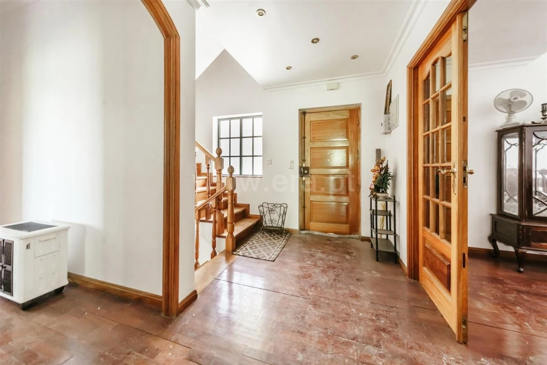 Moradia T6 para Venda em Covilhã e Canhoso Foto 11