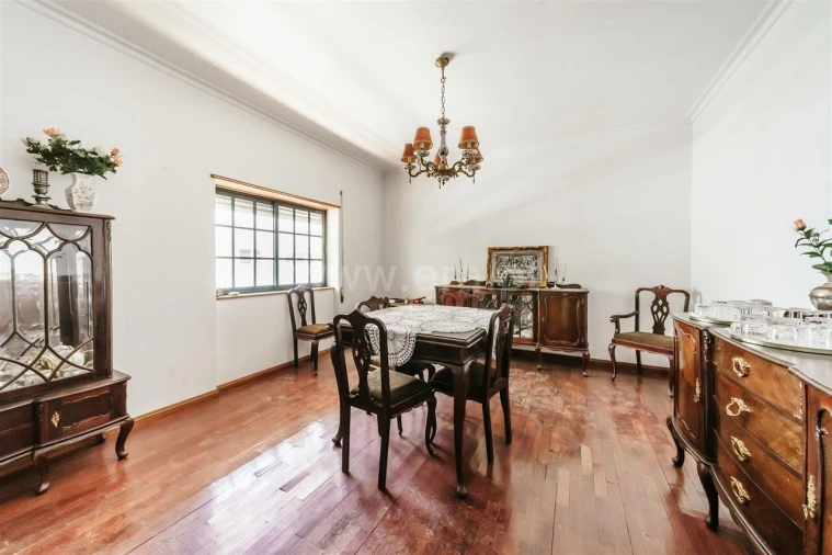 Moradia T6 para Venda em Covilhã e Canhoso Foto 5