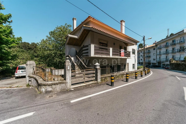 Moradia T6 para Venda em Covilhã e Canhoso Foto 1