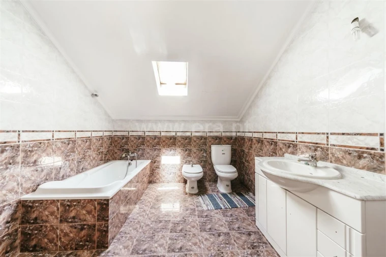 Moradia T6 para Venda em Covilhã e Canhoso Foto 17