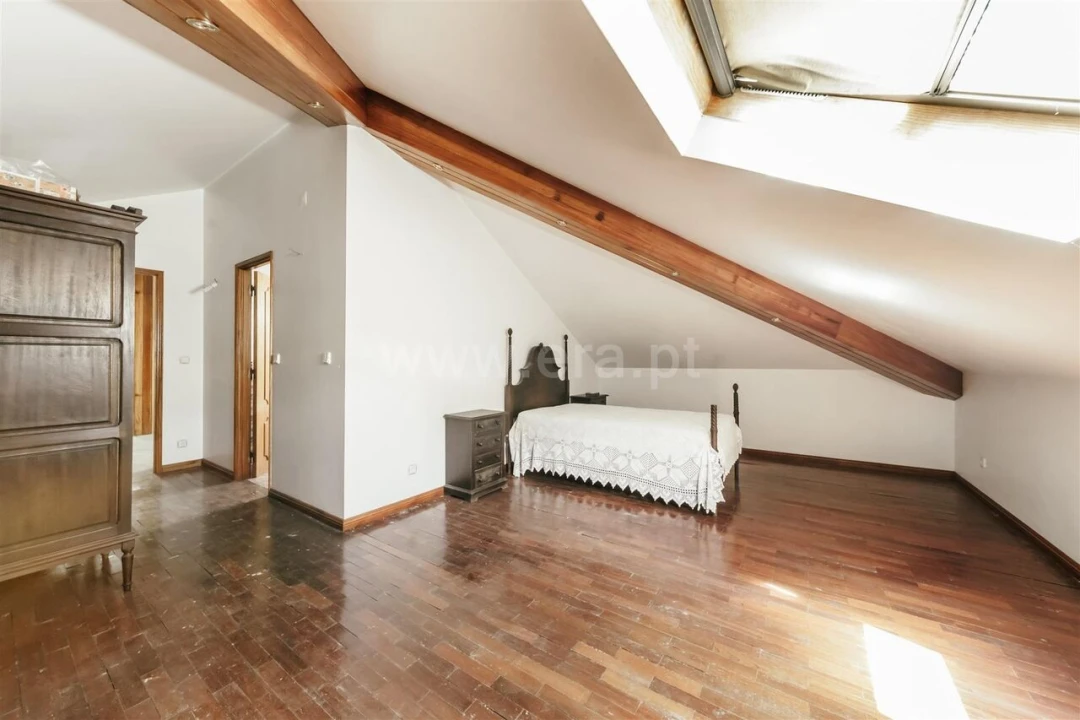 Moradia T6 para Venda em Covilhã e Canhoso Foto 18