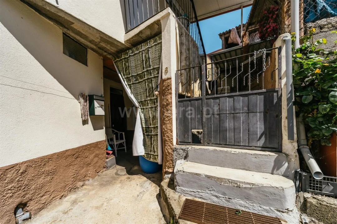 Moradia T3 para Venda em Casegas e Ourondo Foto 3