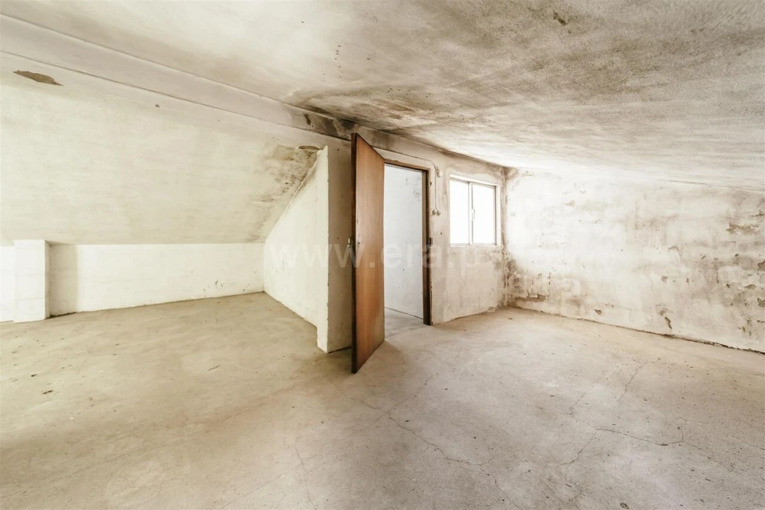 Armazém para Venda em Covilhã e Canhoso Foto 5