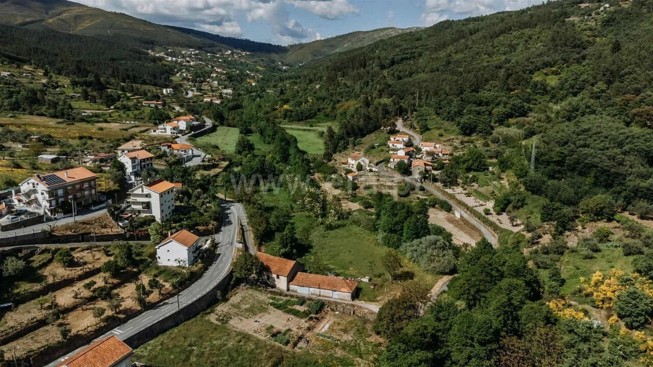 Quinta T0 para Venda em Teixoso e Sarzedo Foto 2