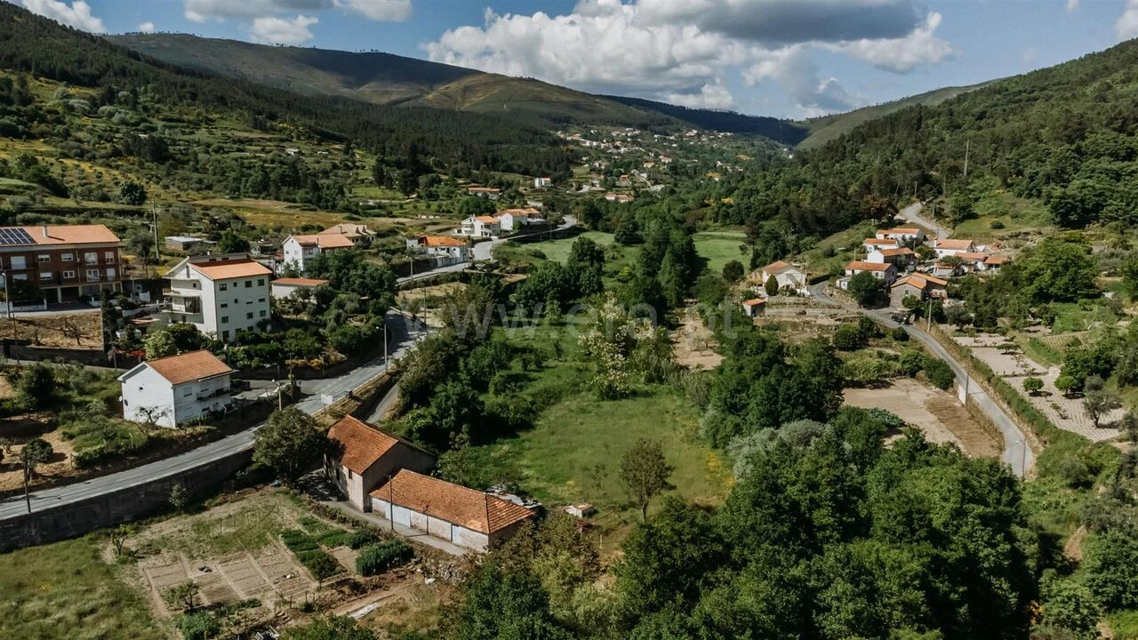 Quinta T0 para Venda em Teixoso e Sarzedo Foto 1