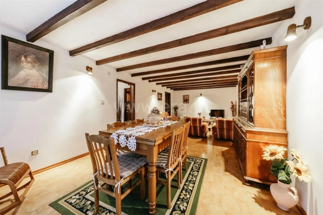 Moradia T8 para Venda em Casegas e Ourondo Foto 8