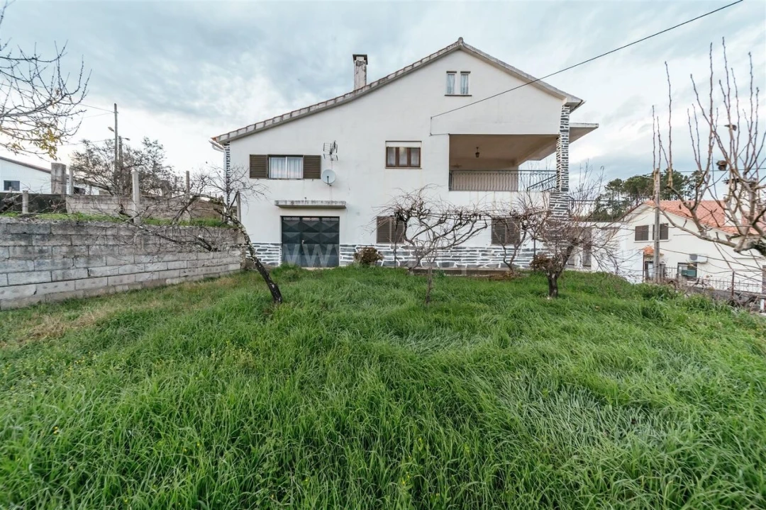 Moradia T8 para Venda em Casegas e Ourondo Foto 3