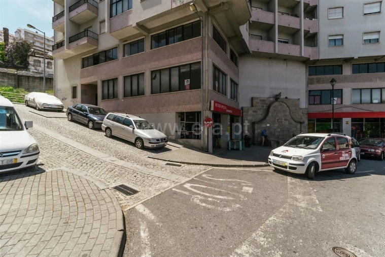 Loja para Venda em Covilhã e Canhoso Foto 1