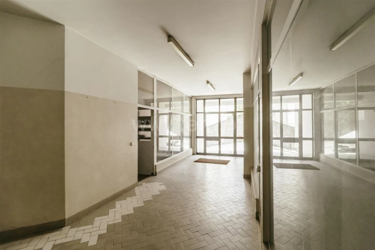 Loja para Venda em Covilhã e Canhoso Foto 18