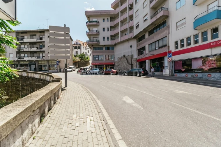 Loja para Venda em Covilhã e Canhoso Foto 2