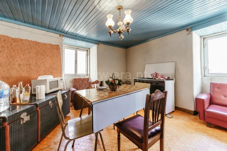 Moradia T2 para Venda em Casegas e Ourondo Foto 9