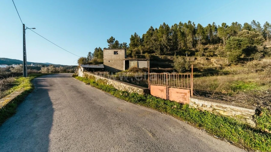 Terreno para Venda em Casegas e Ourondo