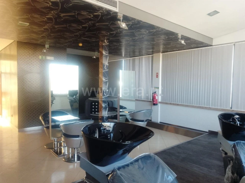 Loja para Arrendamento em Fundão, Valverde, Donas, A. Joanes, A. Nova Cabo Foto 1