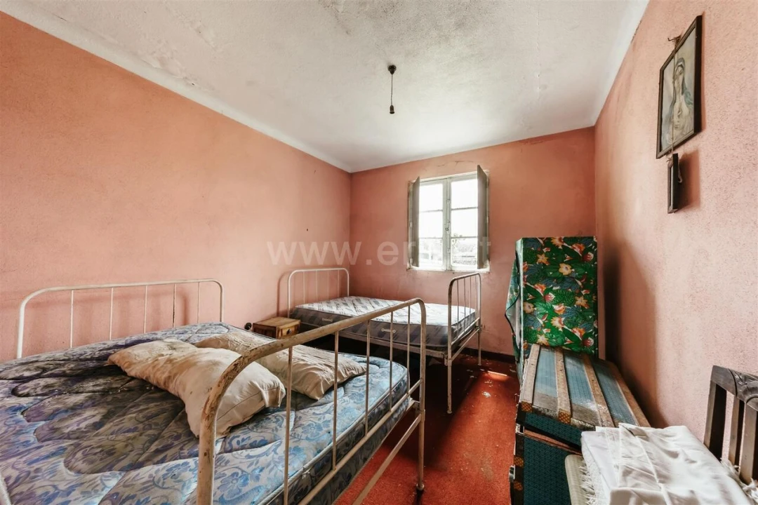 Moradia T4 para Venda em Casegas e Ourondo Foto 8