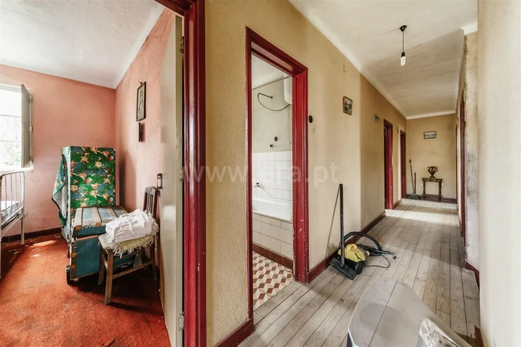 Moradia T4 para Venda em Casegas e Ourondo Foto 7