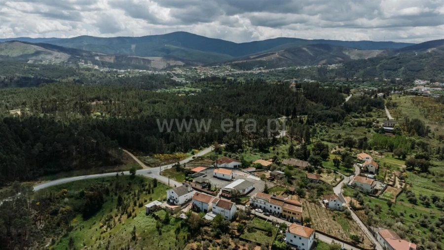 Moradia T4 para Venda em Casegas e Ourondo Foto 20