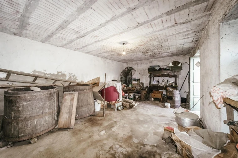 Moradia T4 para Venda em Casegas e Ourondo Foto 4