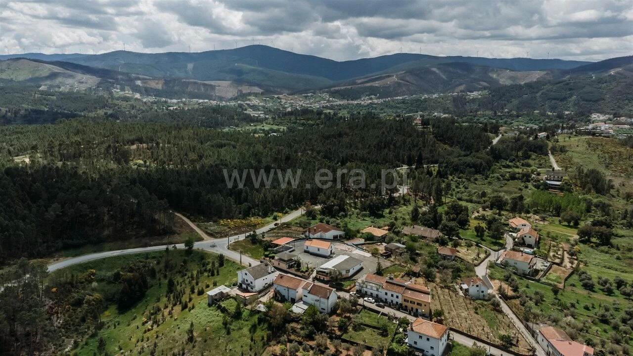 Moradia T4 para Venda em Casegas e Ourondo Foto 20