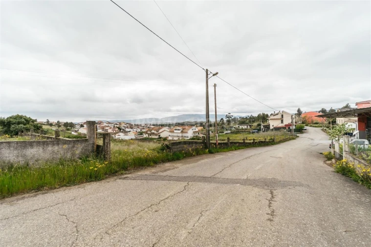 Terreno para Venda em Peso e Vales do Rio Foto 6