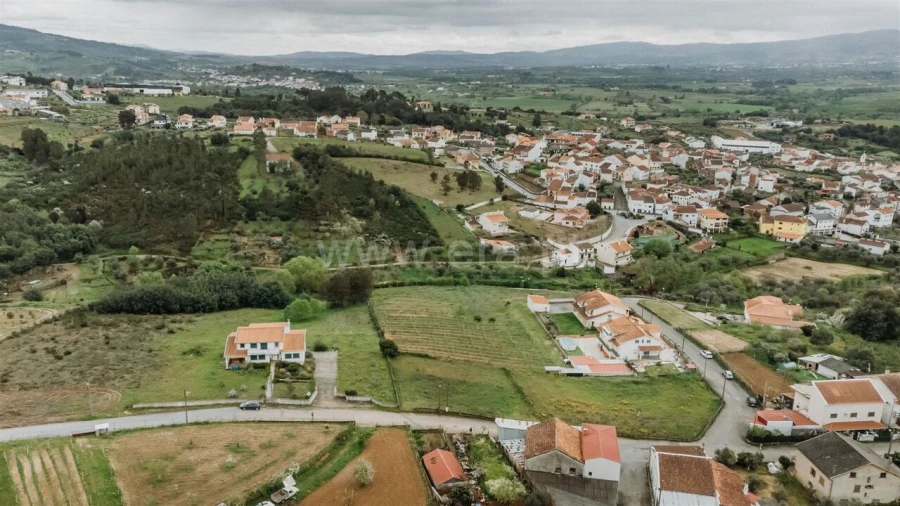 Terreno para Venda em Peso e Vales do Rio Foto 11